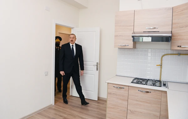 Prezident şəhid ailələri və hərbçilər üçün nəzərdə tutulmuş mənzillərdə - FOTO