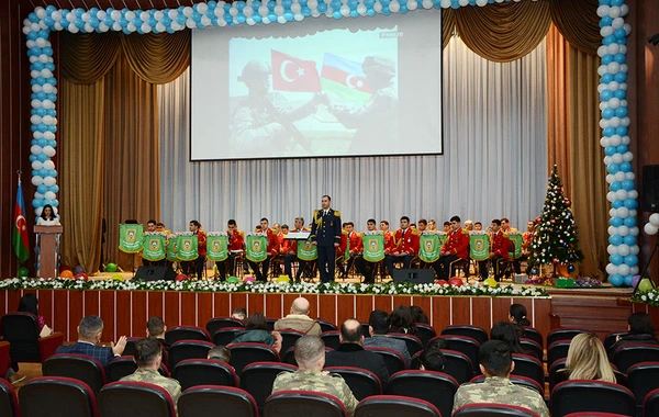 Bayramlar münasibətilə Azərbaycan Ordusunda silsilə tədbirlər keçirilib - FOTO/VİDEO