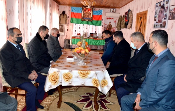 Şəhid çavuş Rafail Hüseynovun xatirəsi ehtiramla anılıb