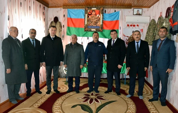 Şəhid çavuş Rafail Hüseynovun xatirəsi ehtiramla anılıb