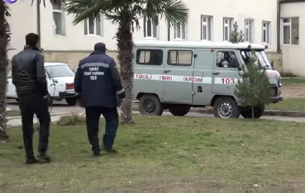Azərbaycanda qadın ərini yataqda baltalayaraq öldürüb - VİDEO