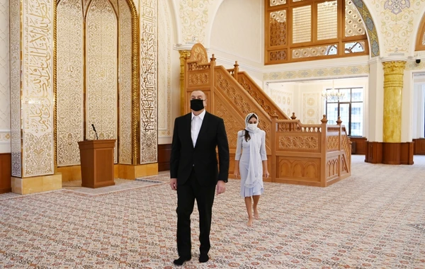 İlham Əliyev və Mehriban Əliyeva “Xanım Fatimeyi Zəhra” məscidində - VİDEO/FOTO - YENİLƏNİB