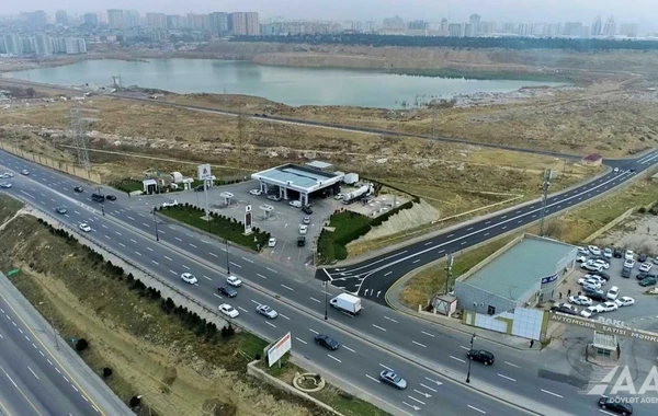 В Баку сдана в эксплуатацию новая дорога вдоль Ганлы гель - ВИДЕО