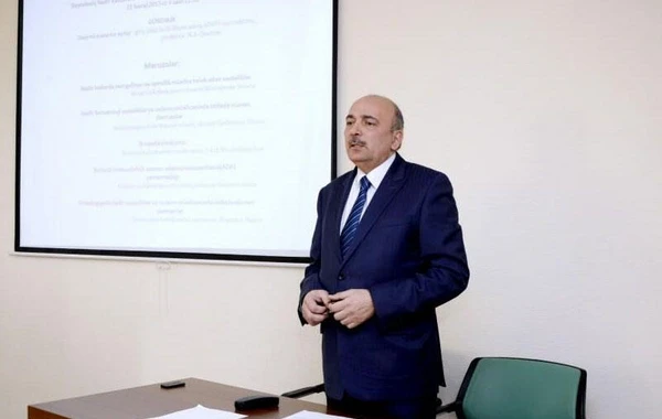 Təyyar Eyvazov: "Omikron ştamının Azərbaycana gəlmə riski böyükdür"