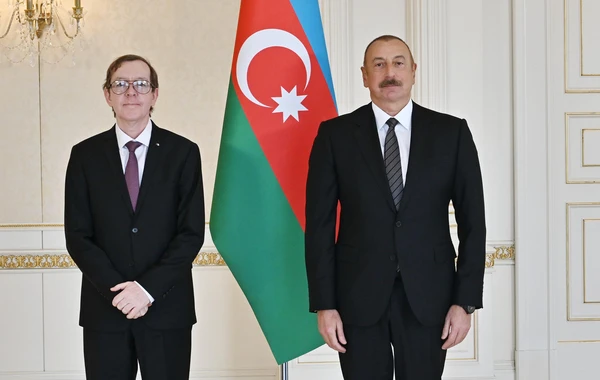 Prezident İlham Əliyev Əlcəzairin yeni səfirinin etimadnaməsini qəbul edib - YENİLƏNİB
