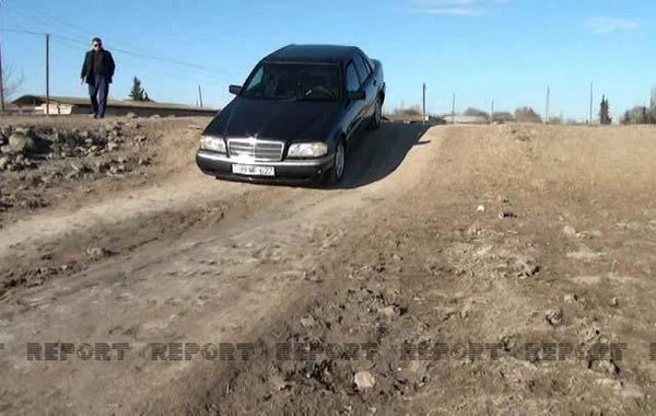 Azərbaycanın 13 kəndini birləşdirən yol keçilməz hala düşüb - FOTO
