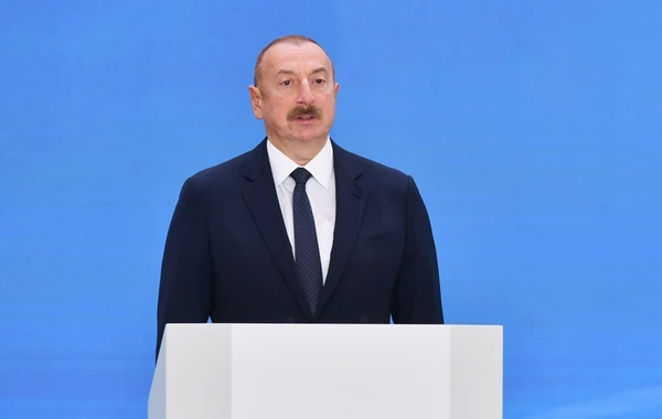 Президент на церемонии закладки фундамента ветряной электростанции "Хызы-Абшерон" - ФОТО