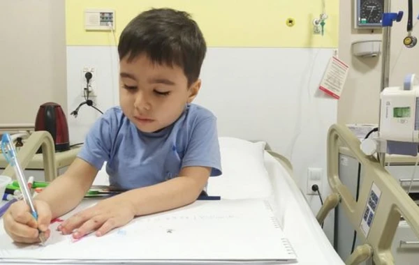 Xərçəng xəstəliyindən əziyyət çəkən dörd yaşlı Cəfərin sizin köməyinizə ehtiyacı var - FOTO