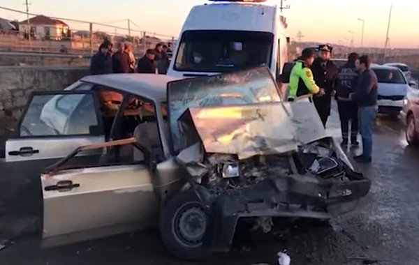Bakıda şirkət əməkdaşı qəza törətdi: Üç nəfər öldü - VİDEO