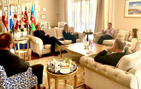 Səfir: "Böyük Britaniya minalarla mübarizədə təcrübəsini Azərbaycanla bölüşür"