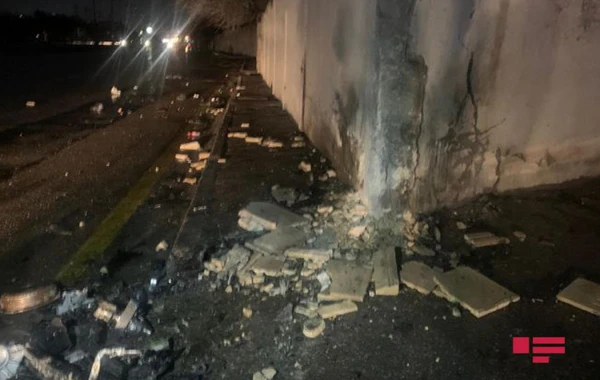 Bakıda qəzadan sonra avtomobil yandı: Ölən və yaralanan var - FOTO/VİDEO