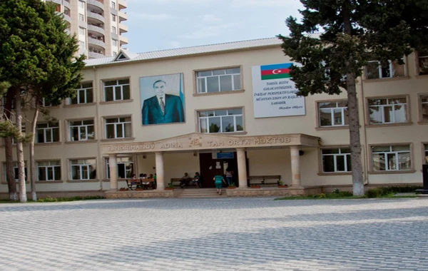 Bakıda daha bir məktəb koronavirusa görə distant təhsilə keçdi