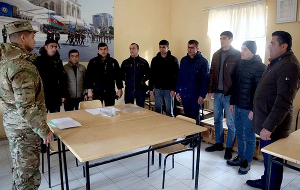 В Азербайджане начались учебные сборы военнообязанных - ВИДЕО