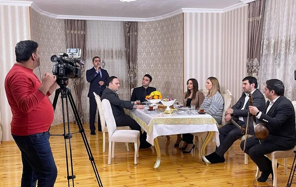 Azərbaycanlı xanəndə dəbdəbəli bağ evini nümayiş etdirdi - FOTO/VİDEO