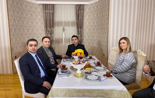 Azərbaycanlı xanəndə dəbdəbəli bağ evini nümayiş etdirdi - FOTO/VİDEO