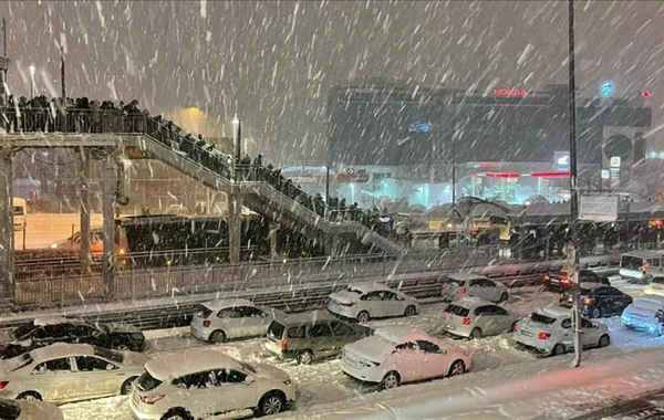 Qarlı İstanbulda SON VƏZİYYƏT - FOTOLAR