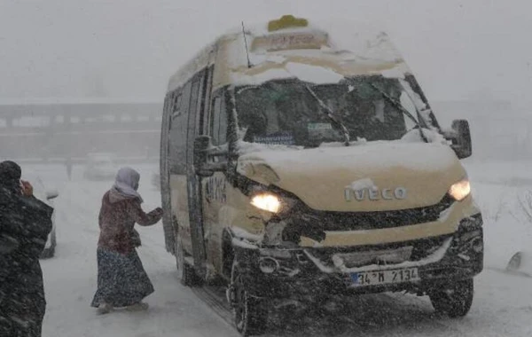 Qarlı İstanbulda SON VƏZİYYƏT - FOTOLAR