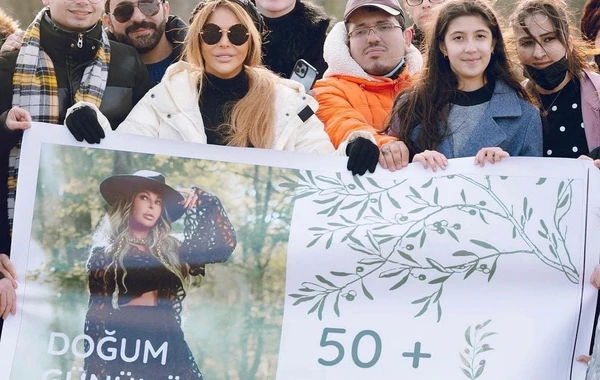 Aygün Kazımovanın adına bağ saldılar - FOTO