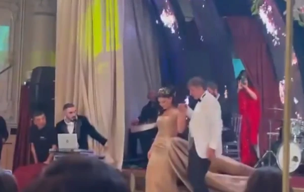 Rəqsanənin qızı Aysunun nişanı oldu - FOTO/VİDEO