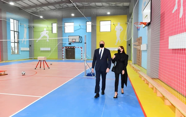 Prezident və birinci xanım yeni inşa edilmiş kompleksin açılışında iştirak ediblər - FOTOLAR - YENİLƏNİB