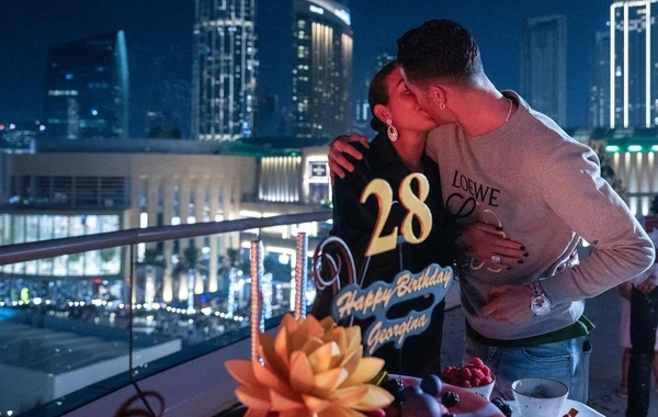 Роналду сделал удивительный подарок Джорджине на день рождения - ВИДЕО