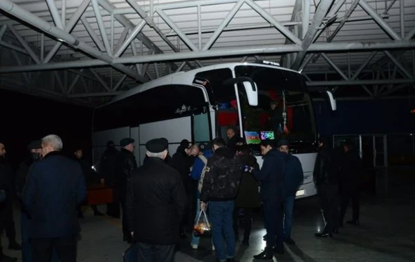 Şuşaya növbəti sərnişin avtobus reysi yola düşüb - FOTO/VİDEO