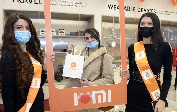 Bakıda  Xiaomi-nin yeni mağazası açıldı - FOTO