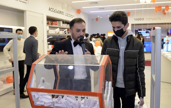 Bakıda  Xiaomi-nin yeni mağazası açıldı - FOTO