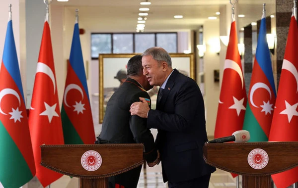 Zakir Həsənov və Hulusi Akar görüşdü - VİDEO - YENİLƏNİB