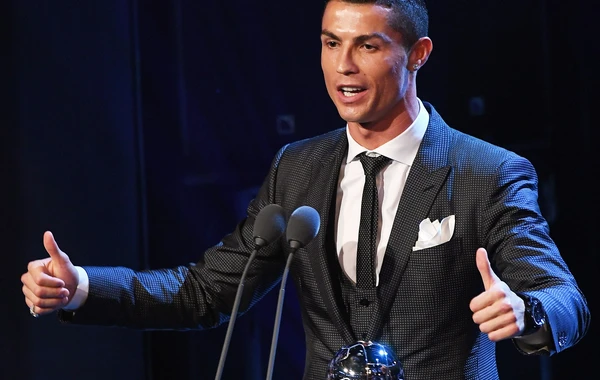Ronaldonun lüks maşınlardan ibarət 20 milyonluq "Avtoparkı" - FOTO