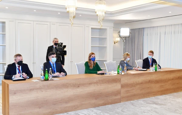 Президент Ильхам Алиев принял делегацию во главе с еврокомиссаром по энергетике - ФОТО