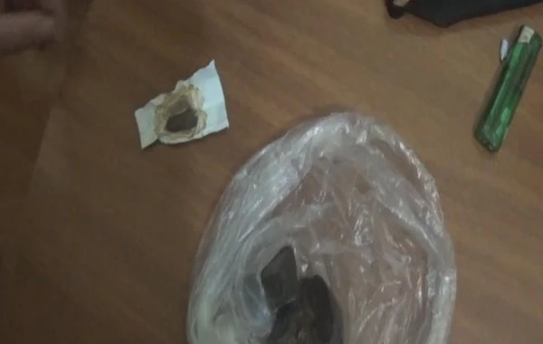 Köhnə tikilidə gizlədilən marixuana aşkar edildi - FOTO
