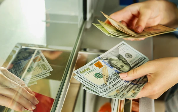 Manat dəyərini qoruya biləcəkmi?