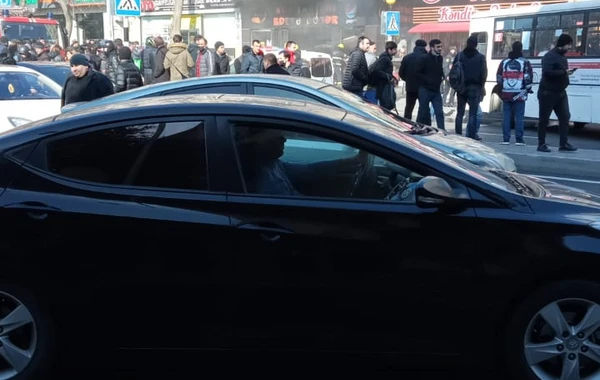Məşhur dönərxanada baş verən yanğın söndürüldü - FOTO - YENİLƏNİB