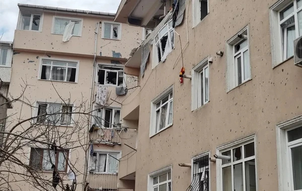 İstanbulda dəhşətli partlayış, 4 nəfər yaralandı - FOTO
