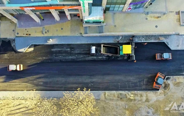Bakının böyük küçələrindən biri asfaltlanır - FOTO