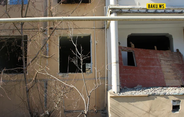 Bakıda sökülən "xruşovka"lardakı SON VƏZİYYƏT - FOTO/VİDEO