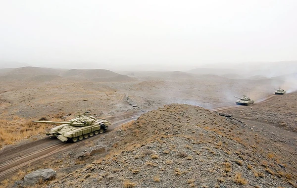 Naxçıvanda tank bölməsi qəfil yoxlanıldı - FOTO/VİDEO