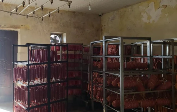 Kolbasa sexinin fəaliyyəti məhdudlaşdırılıb - FOTO