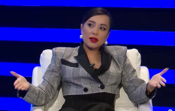 Xalq artisti: "İçəri Tünzalə Ağayeva gəlir, bütün məclis ayaqda olmalıdır!" - VİDEO