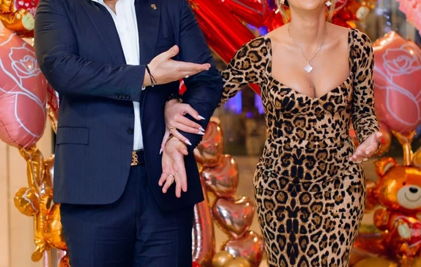 Röya Ayxan dəbdəbəli evində "Sevgililər günü"nü belə qeyd etdi - FOTO/VİDEO