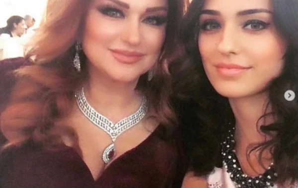 Mələkxanım Əyyubova qızı  Höküməxanımı belə təbrik etdi - FOTO