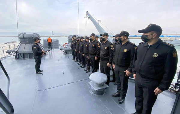 MN: "Hərbi hissələrin döyüşə hazırolma vəziyyəti yoxlanılıb"