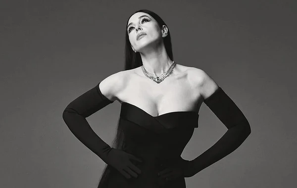 57 yaşlı  Monika Beluççidən CAZİBƏDAR FOTOSESSİYA