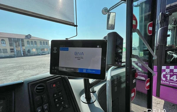 Bakıya 12 ədəd "İsuzu" markalı yeni avtobus gətirilib - FOTO
