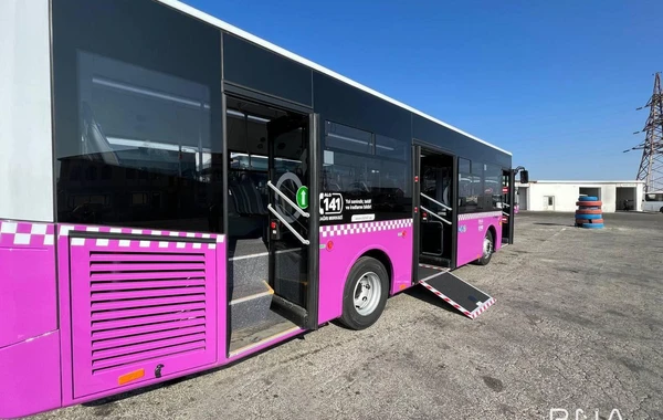 Bakıya 12 ədəd "İsuzu" markalı yeni avtobus gətirilib - FOTO