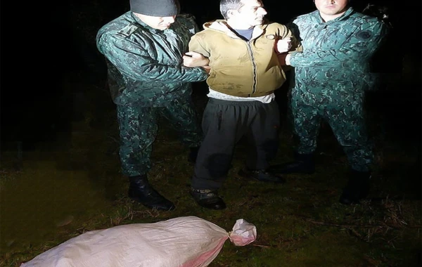 Narkotik qaçaqmalçıları sərhədçilərə atəş açdı: Xəsarət alanlar var - FOTO