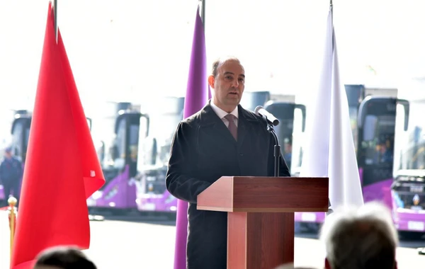 Bakıya AVRO-6 standartlı CNG avtobusları gətirilib - FOTO