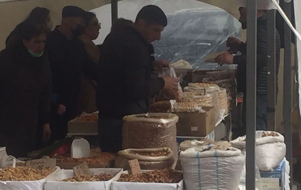 Bakıda Novruz çadırları qurulub - QİYMƏTLƏR - FOTO