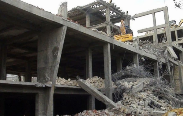 Bakıda tikilməkdə olan bina çöküb - FOTO - YENİLƏNİB 2